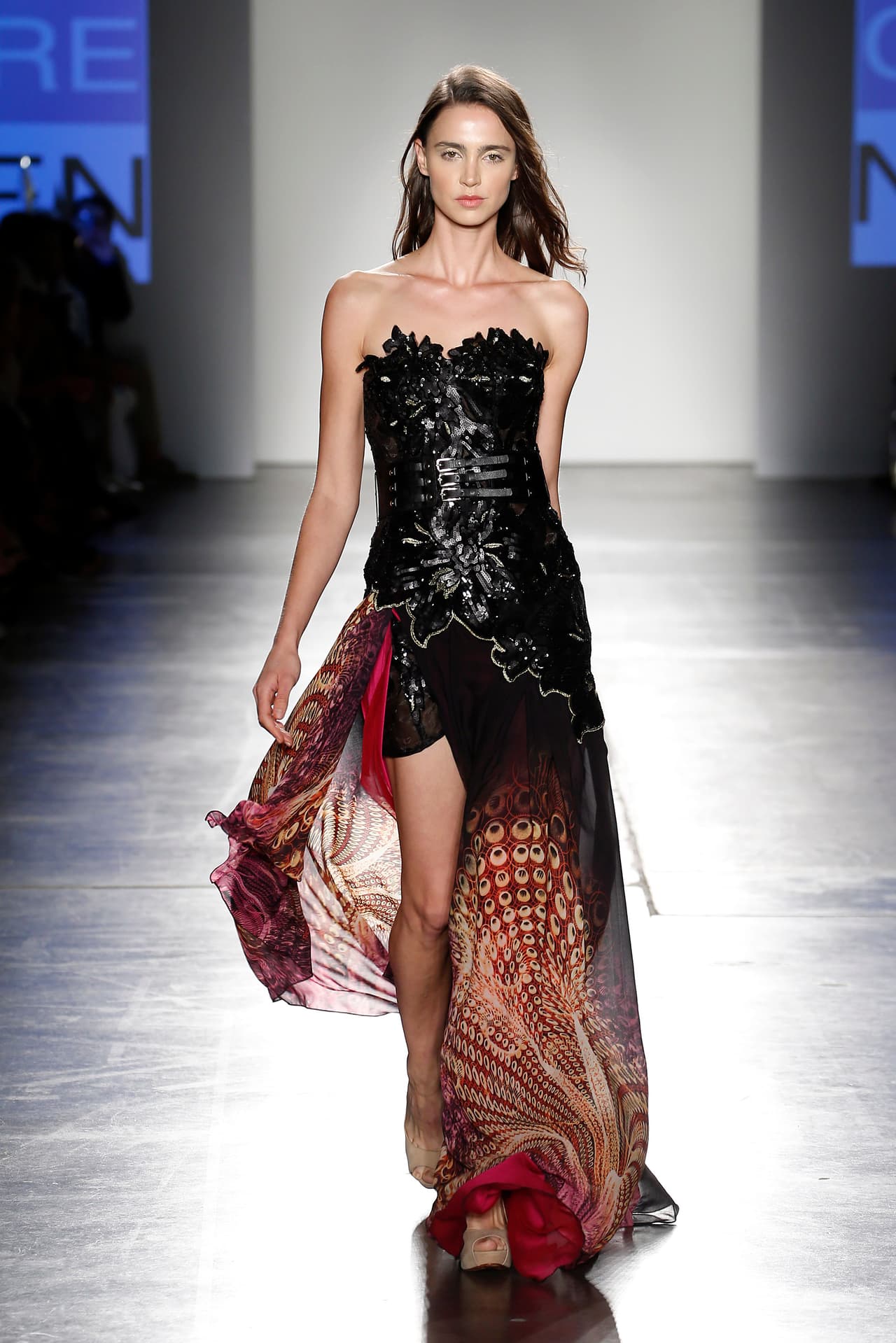 Nolcha definitivamente impactó a todo el mundo. Su colección fue toda una gama de estampados vanguardistas y súper ‘trendy’ que deberemos usar.