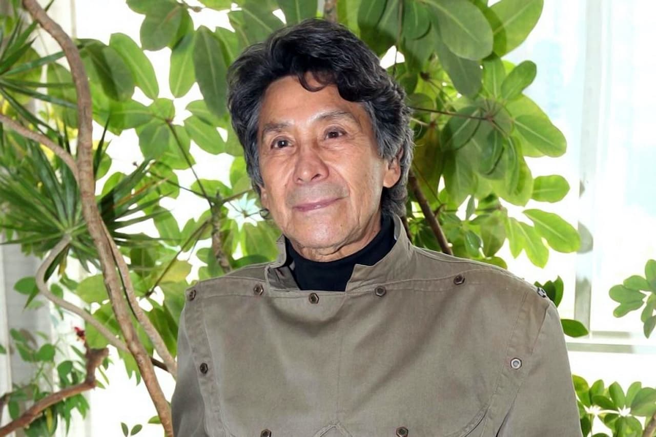 Yucita Furlong, entrañable amiga del histrión y directora de la Asociación Nacional de Intérpretes de México (ANDI), dijo en entrevista con varios medios de comunicación que el actor tenía años padeciendo 
<b>una enfermedad que le quitaba el hierro: </b>"
<b>Al dolor, al cansancio, a las pocas fuerzas que ya tenía</b>. Tenía muchos años padeciendo una enfermedad que le quitaba la absorción del hierro. Lo habían estado haciendo transfusión de sangre, para que tuviera fuerza", explicó.
<br>