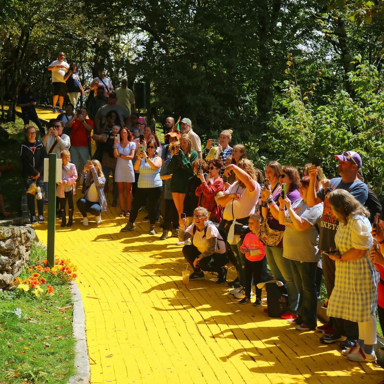 Los fondos generados por este evento y otras actividades públicas se han utilizado para restaurar y mantener el parque.