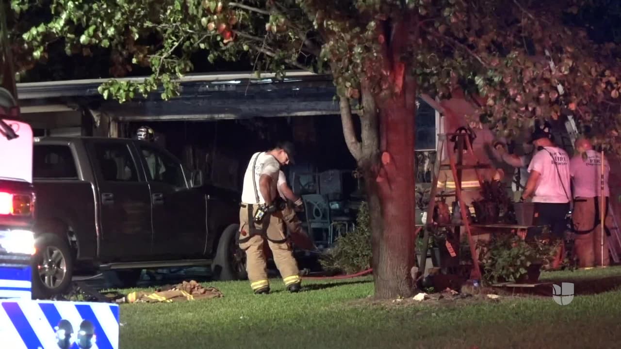 Incendio en una casa de Fort Worth provoca la hospitalización de varias personas