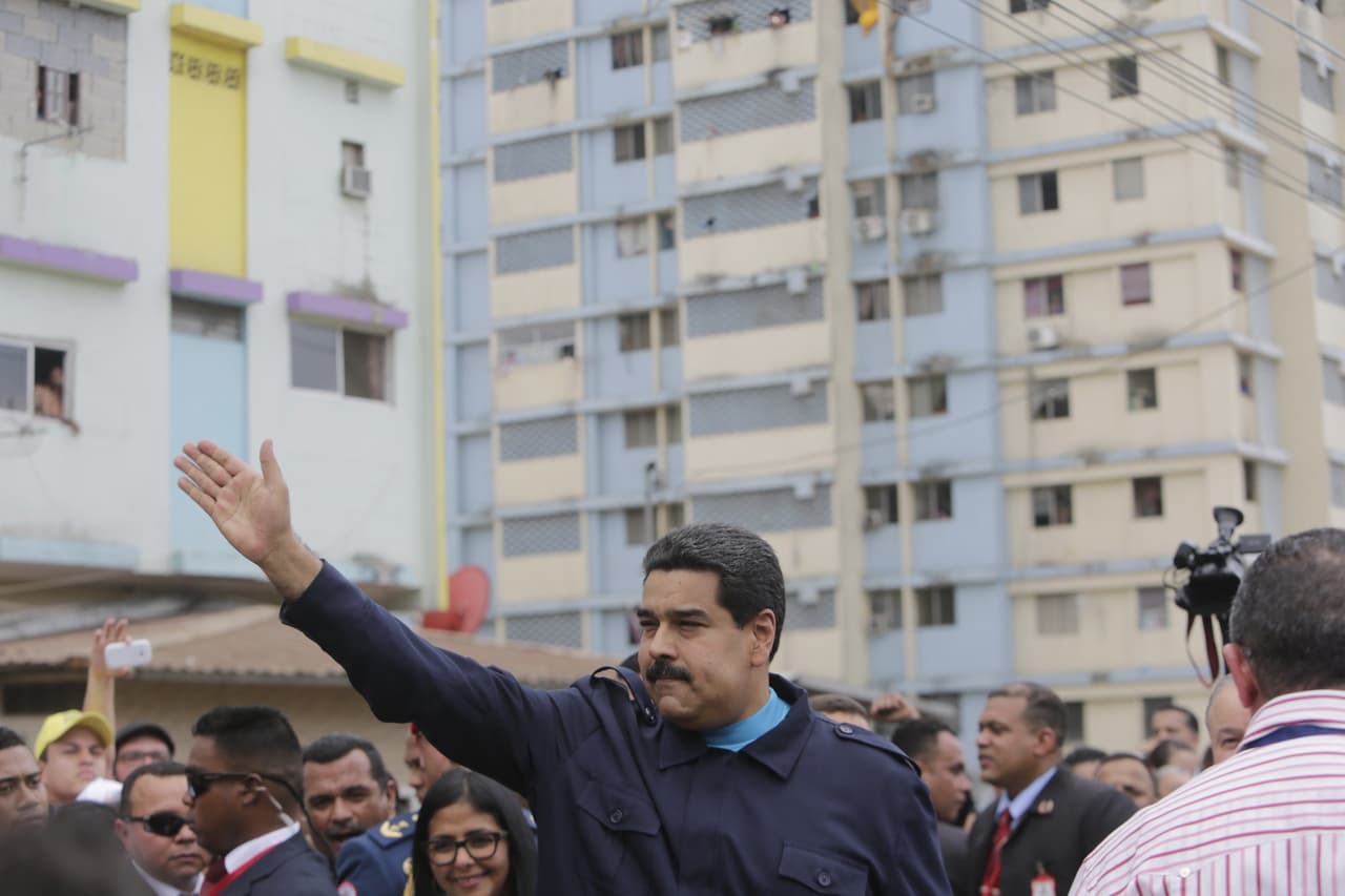 Venezuela: Maduro saldrá a las calles si pierde parlamentarias