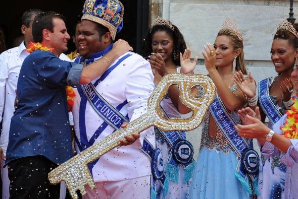 La tradición del Rey Momo data desde 1930, cuando se estableció como requisito que los reyes tuvieran sobrepeso, en parte como símbolo de los excesos. Milton Rodrigues es el actual Rey Momo desde 2008.