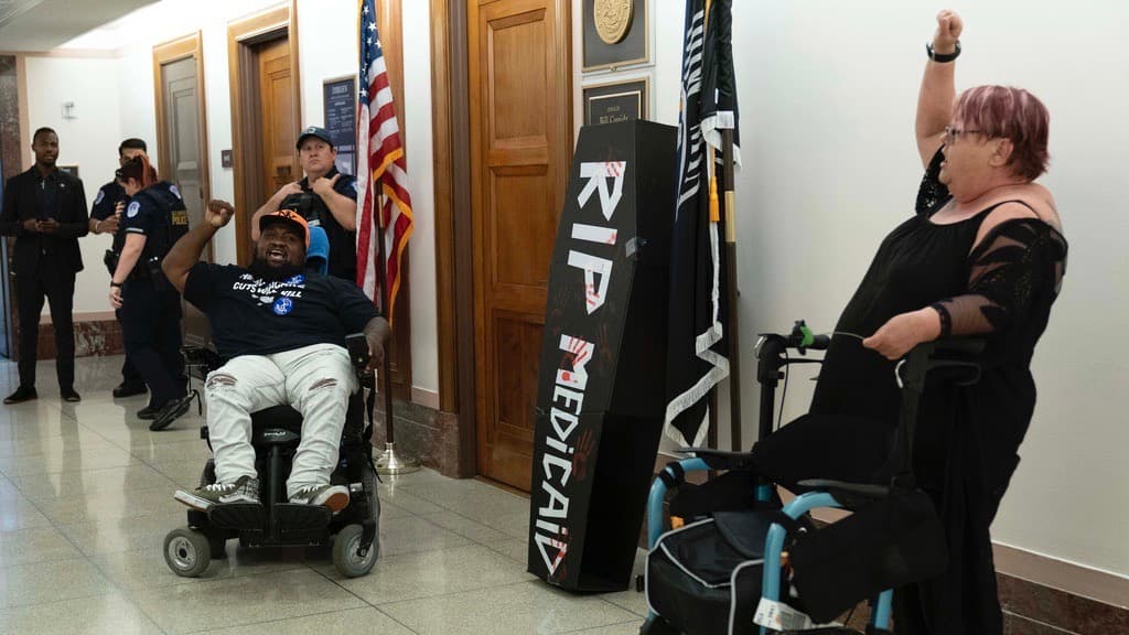 Los recortes a Medicaid amenazan la unidad republicana en el Senado en torno a la ley fiscal de Trump