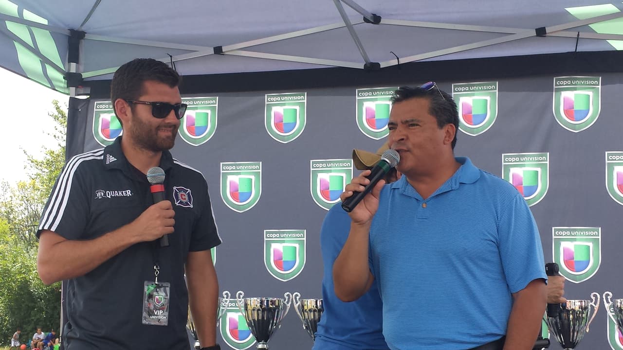Gonzalo Segares, ex jugador del Chicago Fire estuvo presente en Copa Univision Chicago 2015.