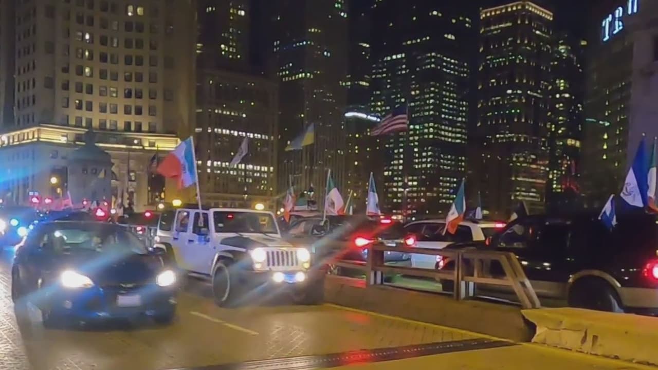 Miles de conductores salieron el jueves y el viernes a las calles de Chicago para celebrar la Independencia de México, lo que provocó gran congestionamiento vial en varios sectores.