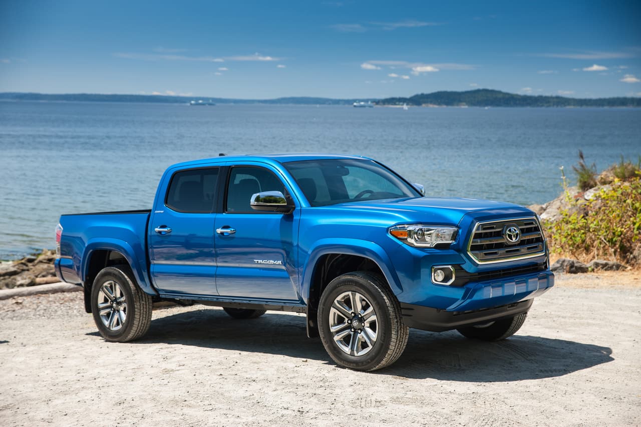 5to. puesto - Toyota Tacoma: Esta es la única pickup que aparece en el listado. Con pisada en mercados como el estadounidense, mexicano y el canadiense, este vehículo también 5,800 dólares en mantenimiento en el lapso de una década. Esto es aún más impresionante ya que se trata de un vehículo de trabajo y no de paseo.