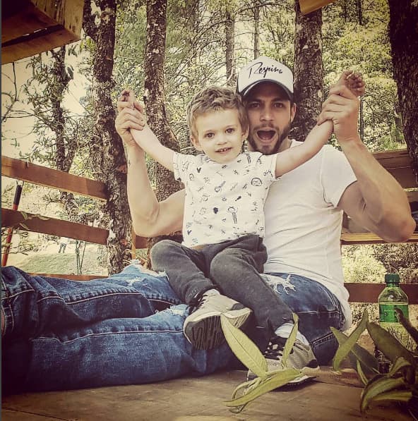 Eso sí, trabaja duro sólo para darle una mejor vida a Benicio.