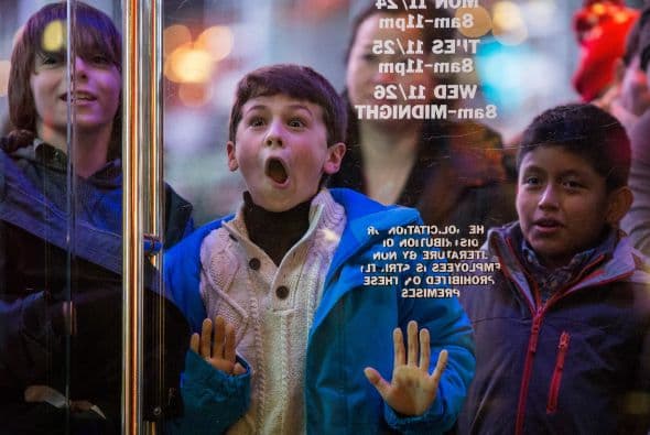 Así es, pequeñito, comenzó la temporada de compras de fin de año.