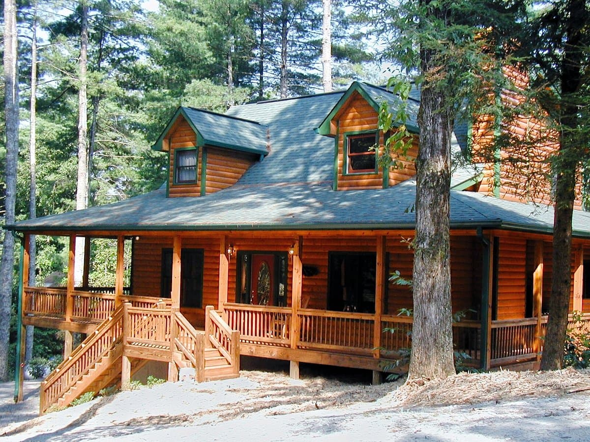 <b><a href="https://www.mycrra.com/">Número 2: Coosawattee River Resort (Ellijay)</a></b>. Campamento que ofrece varias opciones para alojarse y divertirse al aire libre, como parques, lagos y sitios de pesca, entre otros.