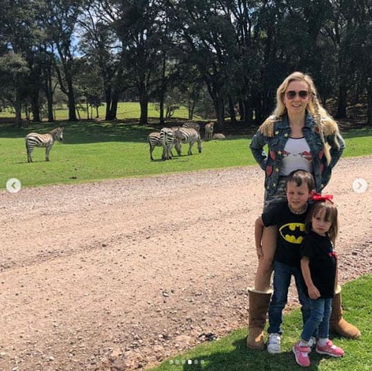 Fue así como posaron durante el recorrido para compartirlo en Instagram.