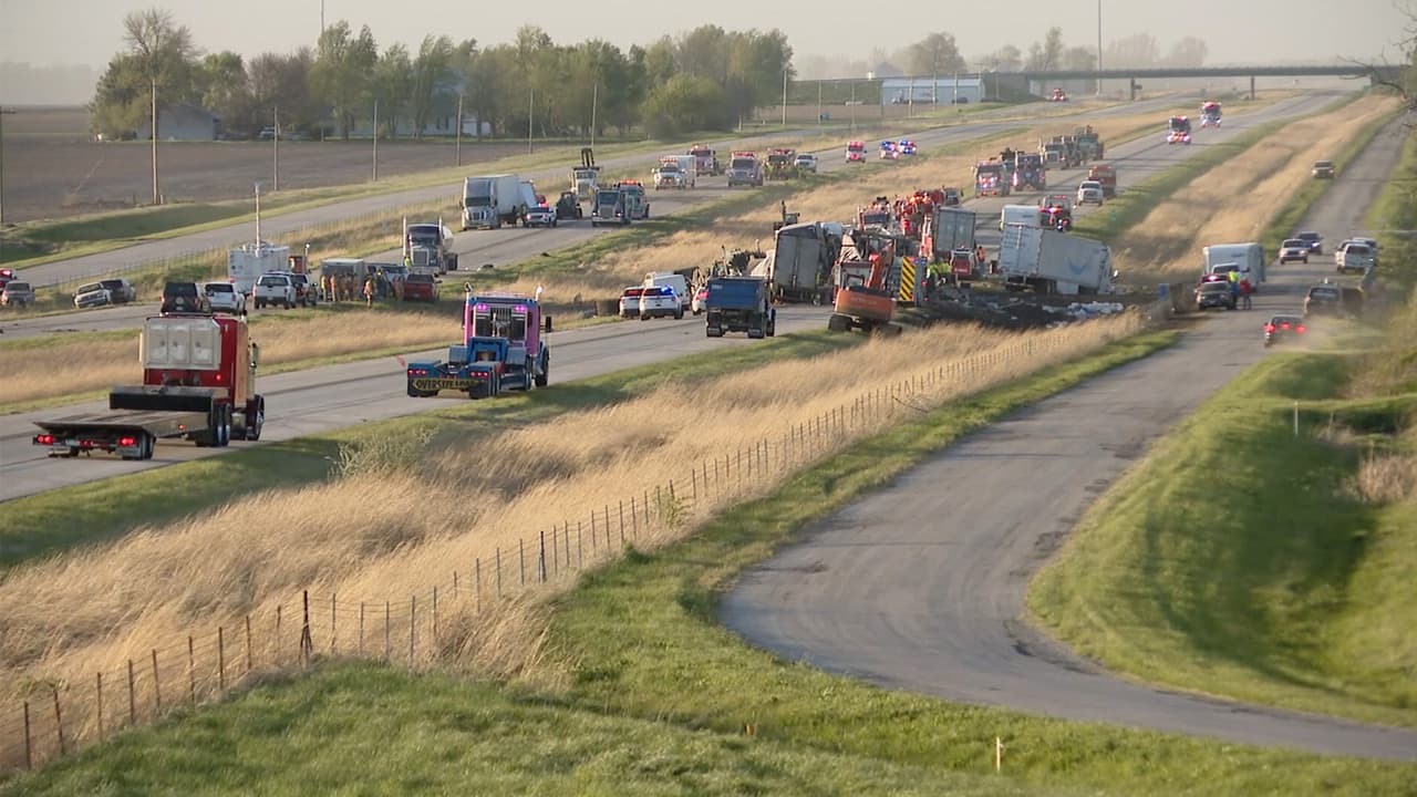 <b>Un día después de la tragedia</b>
<br>Autoridades ofrecieron una conferencia de prensa este martes, para detallar lo sucedido en el choque múltiple del lunes.