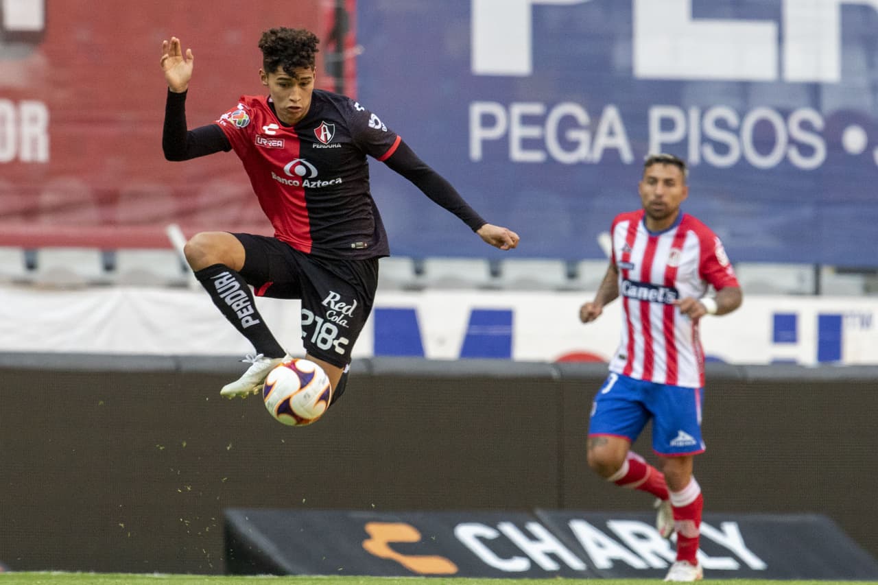 Con goles de Aldo Rocha, Ian Torres y Ángel Márquez Atlas consigue importante victoria de 3-1 sobre el Atlético San Luis. Los Potosinos se quedan con 11 unidades y el Atlas llega a 12.