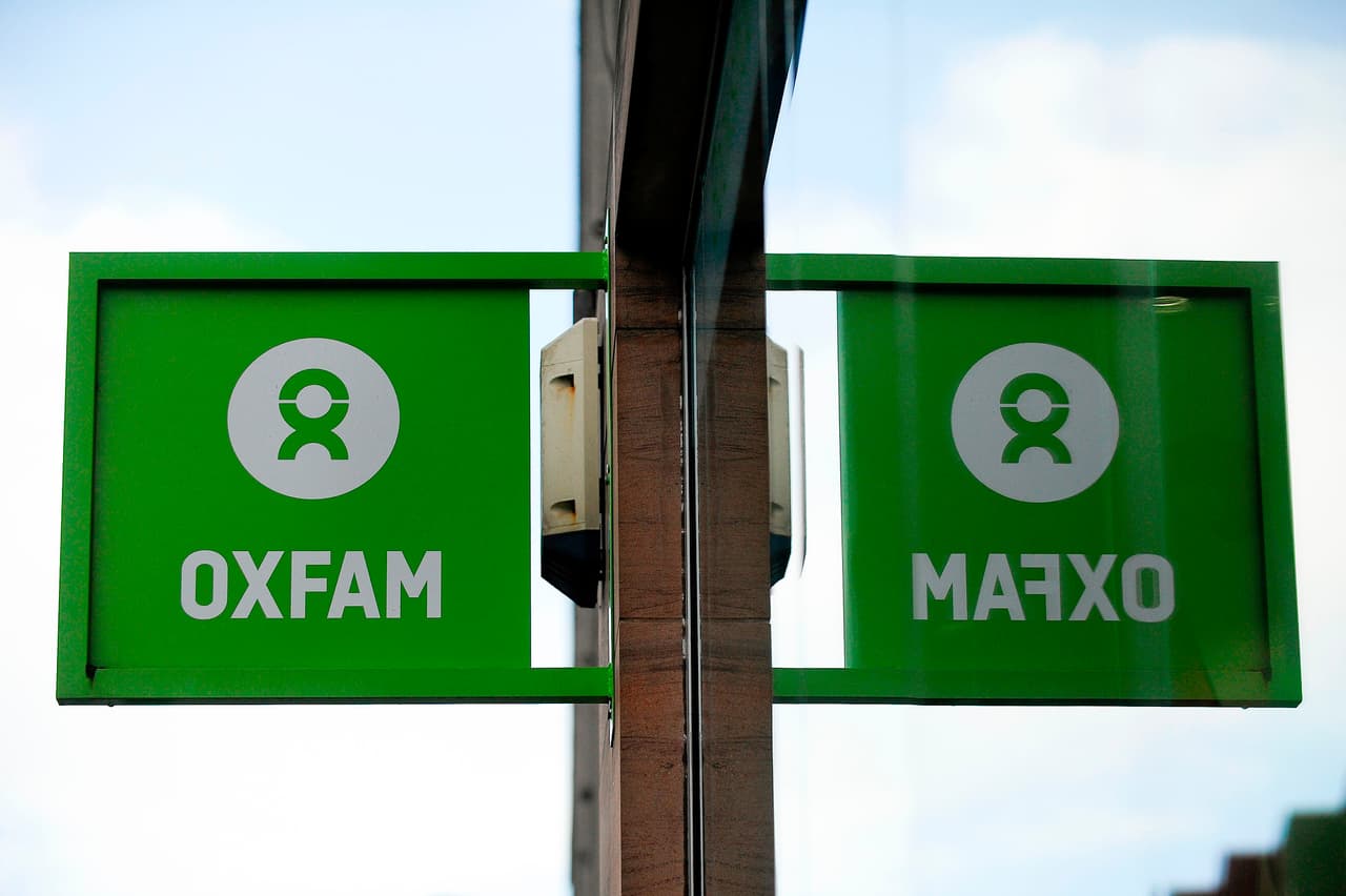 La organización internacional Oxfam se enfoca en programas que luchan contra la pobreza a nivel global.