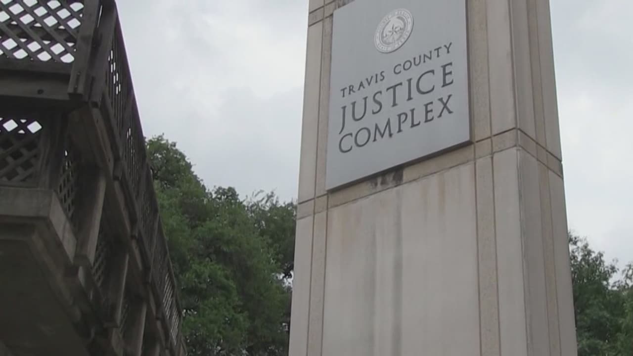 Dos empleados de la cárcel del condado Travis dan positivo por coronavirus