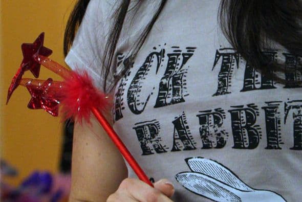 Ese bolígrafo sólo podría pertenecer a una "divina" de hueso colorado.