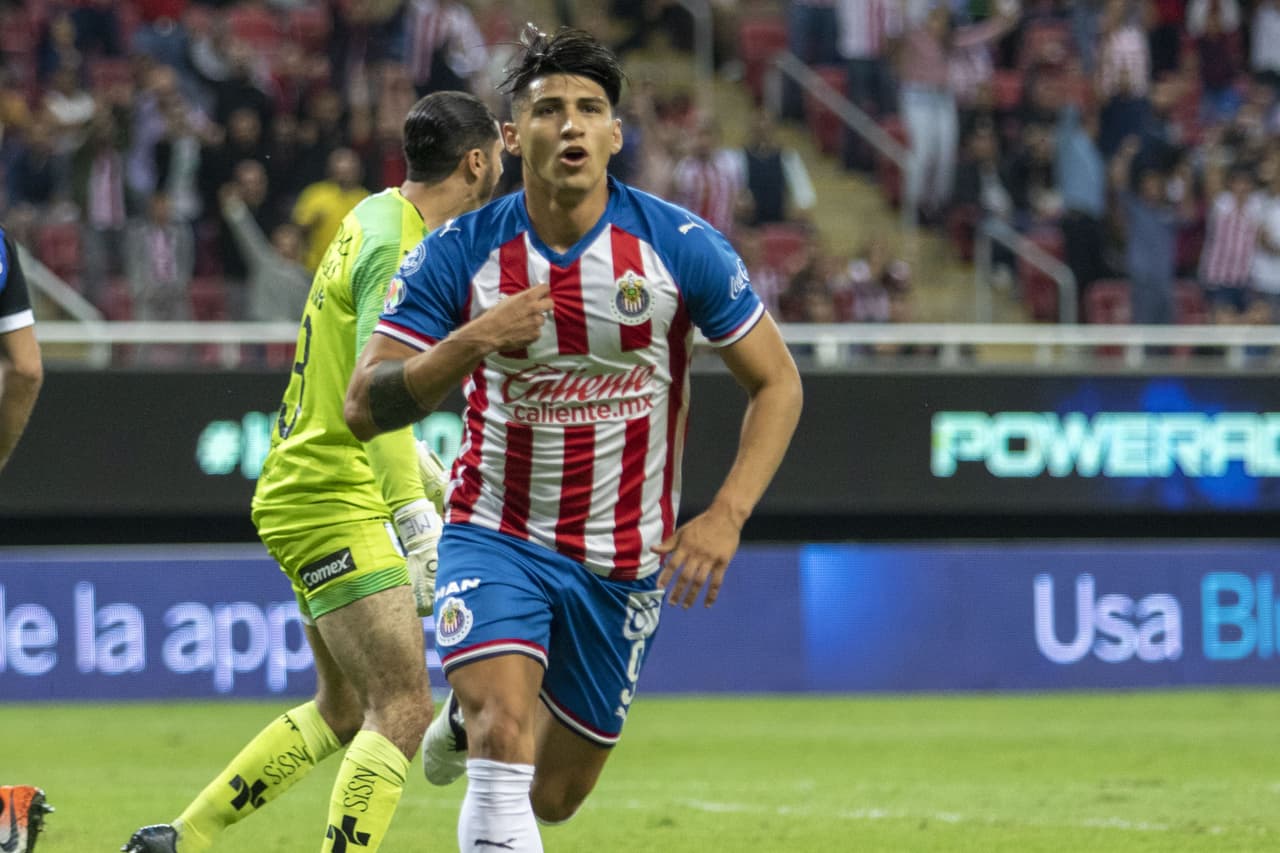 Chivas
<b>3-2</b> Querétaro | Alan Pulido colaboró en el triunfo de 3-2 sobre Querétaro.