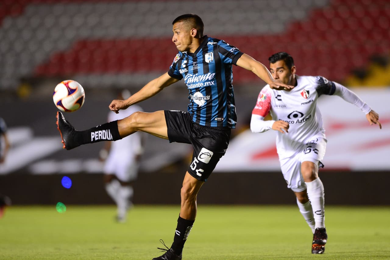 Con un solitario gol de Chico, al minuto 87, Querétaro consigue vencer 1-0 al Atlas y se quedan con tres valiosos puntos.