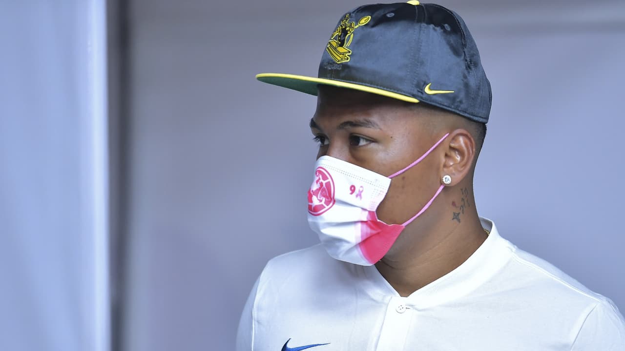 Roger habla con Solari sobre su futuro en América