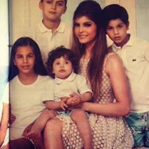 El pasado 10 de enero Ana Bárbara cumplió 47 años y los hijos de 
<b><a href="https://www.univision.com/programas/novelas/mariana-levy-cumpliria-51-anos-recordemos-su-trayectoria-fotos">Mariana</a></b> le dedicaron un lindo mensaje en Instagram: "Hoy es el cumpleaños de una gran mujer, mi amiga y mi madre. Yo creo en los milagros porque tenerte en mi vida ciertamente es un milagro, mujeres hay muchas, madre solo una y como tú ninguna. Cuando era pequeño siempre me cuidaste con dedicación, has realizado un enorme esfuerzo para poder criarme, eres la persona que más aprecio porque sin ti no podría ser feliz. Gracias, te amo mamá @anabarbaramusic", escribió José Emilio.