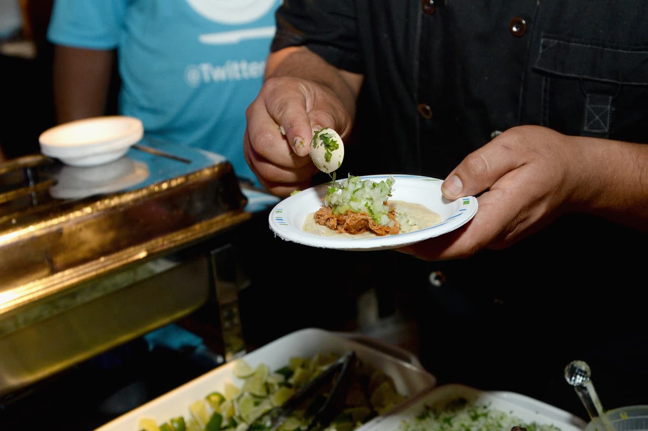 ¿Por qué todo el mundo está hablando de los 'taco trucks on every corner'?