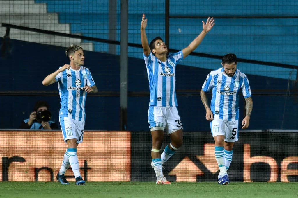 Racing se impone 1-0 en casa a Boca y toman una ligera ventaja en los cuartos de final de la Copa Libertadores.