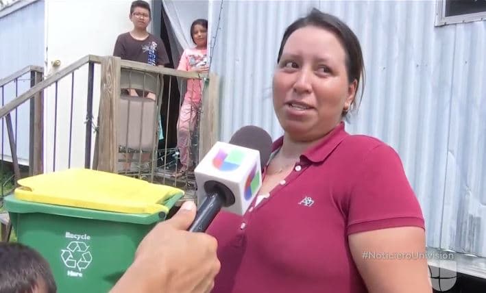 Aurelia Díaz y sus tres hijos sobrevivieron a Irma en su pequeño trailer, pero fue la peor noche de sus vidas, tal como comentó a Univision.