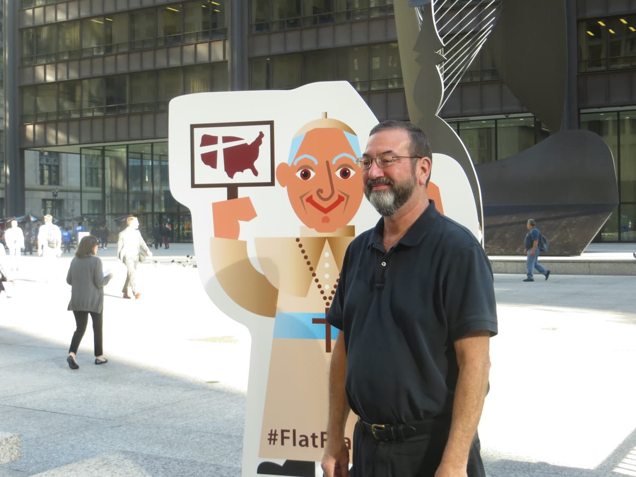 El arzobispo Blase Cupich y Frank Wall se la llevaron a presentar.