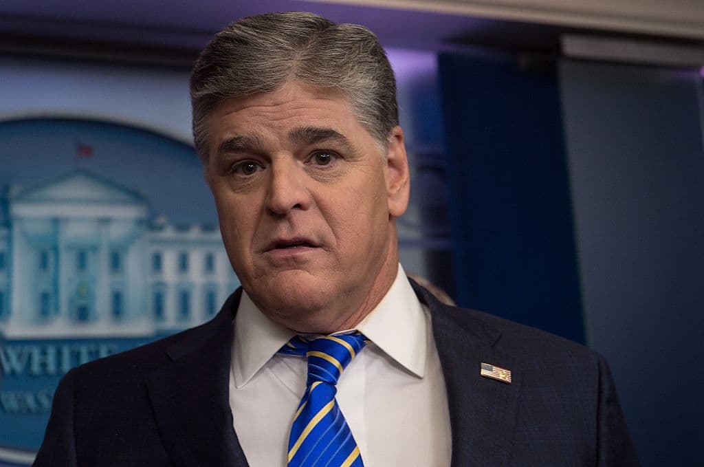 La estrella de Fox Sean Hannity es el misterioso tercer cliente del abogado de Trump, involucrado en el pago a mujeres por su silencio