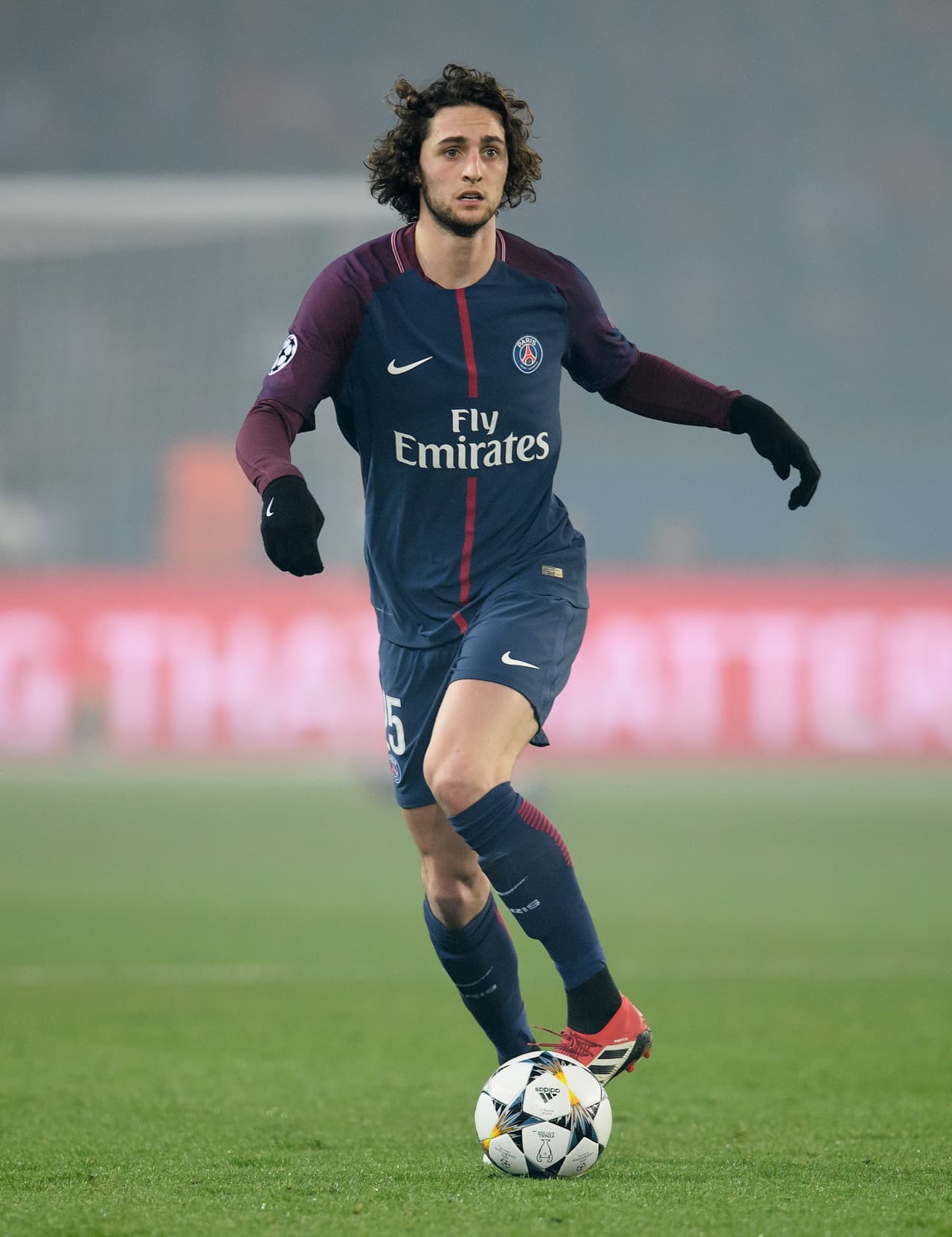 Emery ya estaría moviendo sus influencias en el Arsenal y habría pedido al mediocampista Adrien Rabiot.