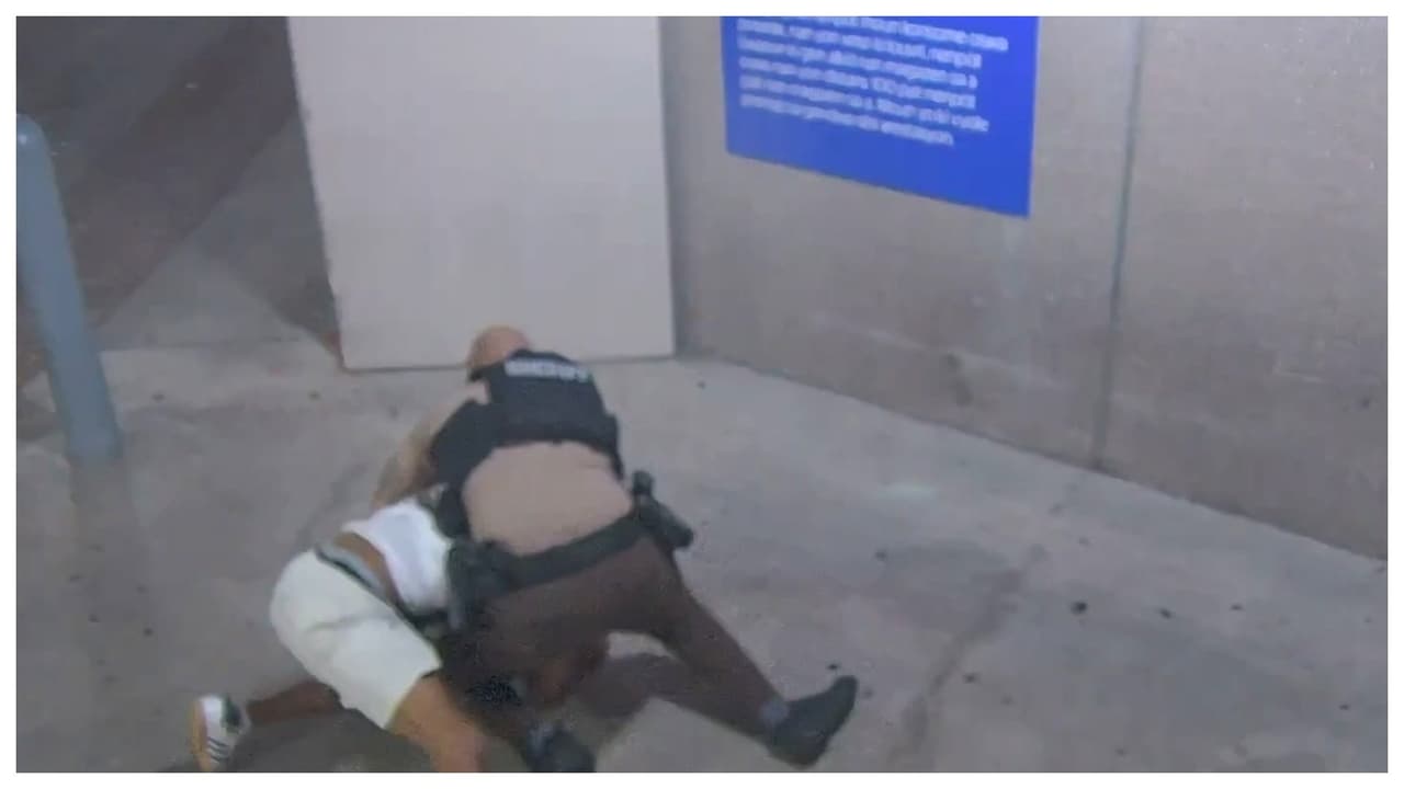 Divulgan video de tiroteo mortal en un Walmart que involucró a agente del sheriff de Miami-Dade