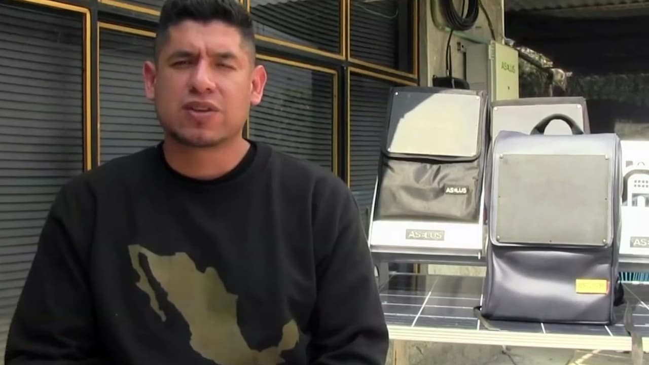 Fabricada con nopal, jóvenes mexicanos crean mochila solar para llevar energía a escuelas de comunidades rurales