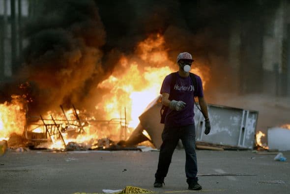 Luego de que presuntos colectivos armados llegaron abordo de motocicletas y dispararon en una avenida del barrio, según citó el diario Notitarde de Valencia.