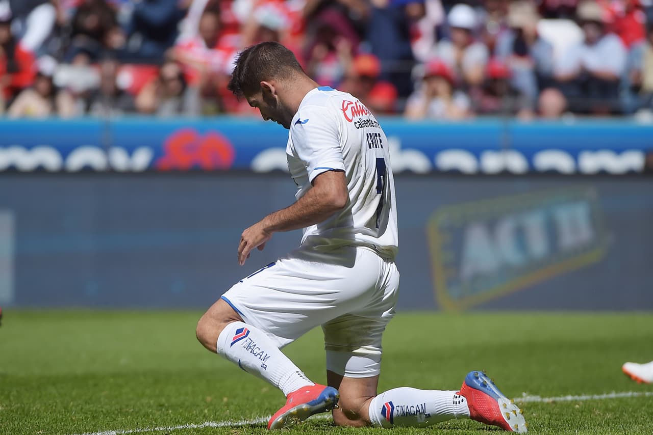 El segundo tiempo trajo lo peor para Cruz Azul, al cederle las opciones al Toluca.