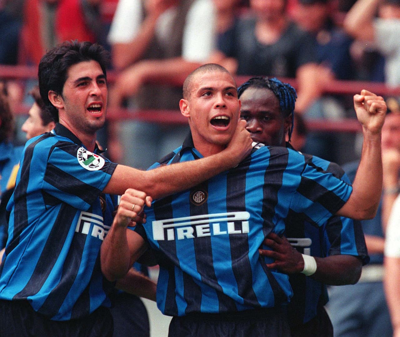 Aunque su nivel fue superlativo, solo consiguió la Copa de la UEFA en 1998 ante la Lazio. La Serie A y la Copa le fueron esquivas.