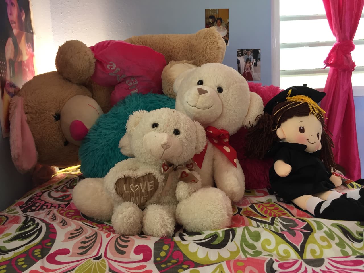 Tiene peluches hasta para regalar.