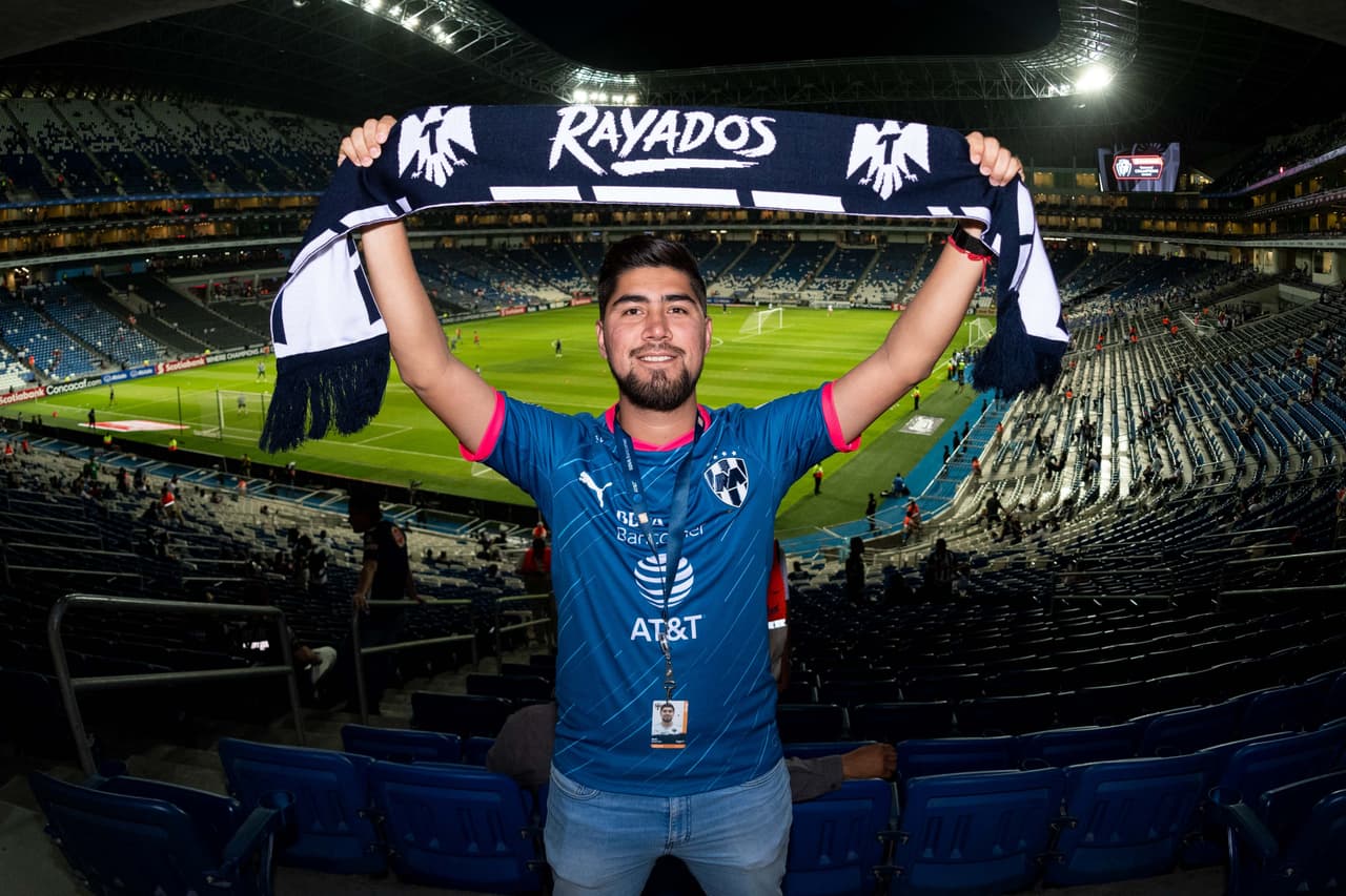 El colorido, el ambiente y la pasión previo al arranque del cotejo Semifinal de la Liga Campeones entre Rayados del Monterrey y el Sporting Kansas City.