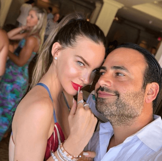 De manera sorpresiva, las imágenes fueron borradas un par de horas después de ambas cuentas. Primero desaparecieron de la de Belinda y luego de la de su supuesto novio.