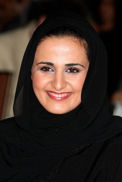 91.- SHEIKHA MAYASSA Al THANI: Es la reina indiscutible del mundo del arte por su puesto como presidenta de museos de Qatar.