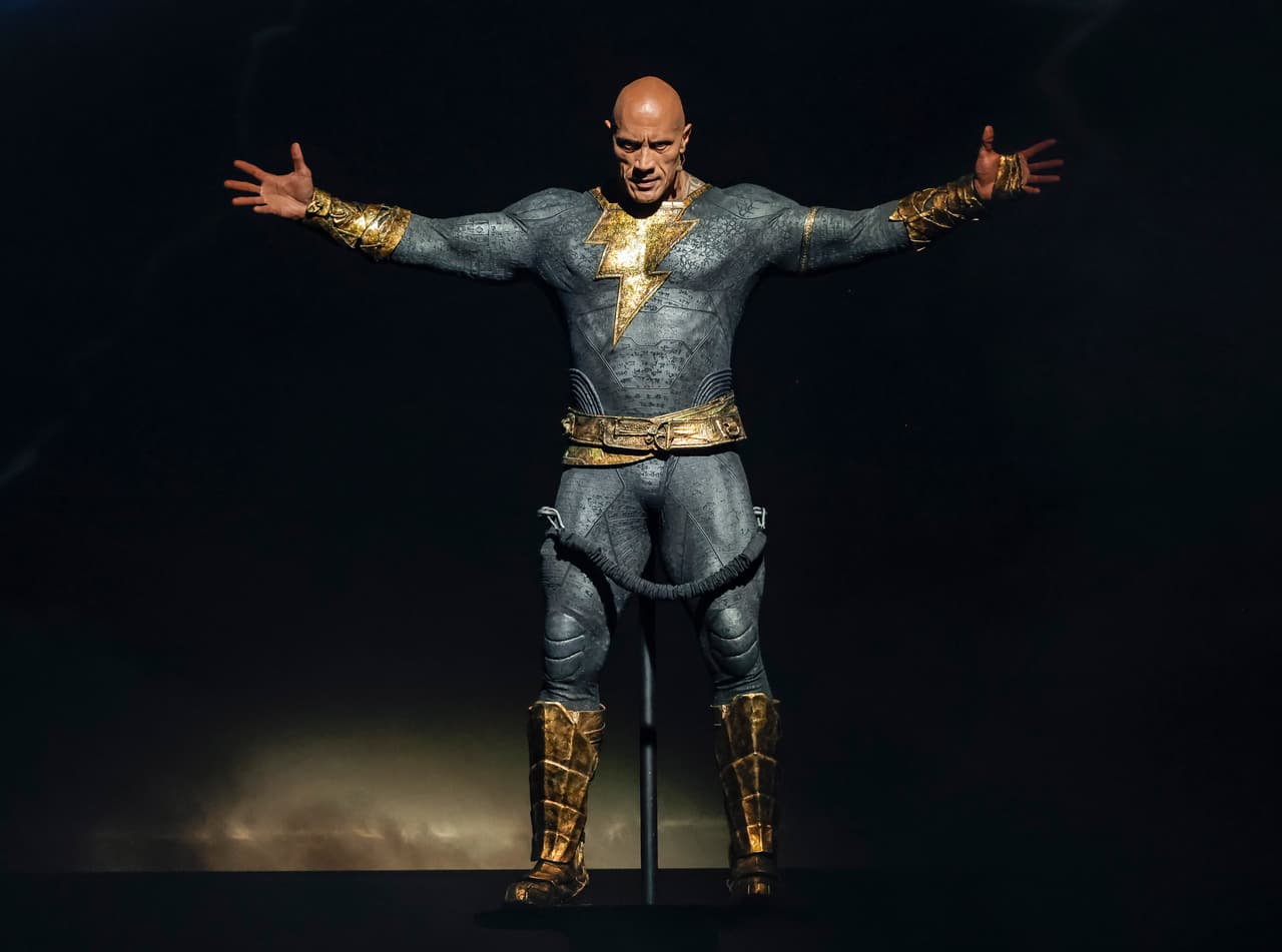 Dwayne Johnson como Black Adam