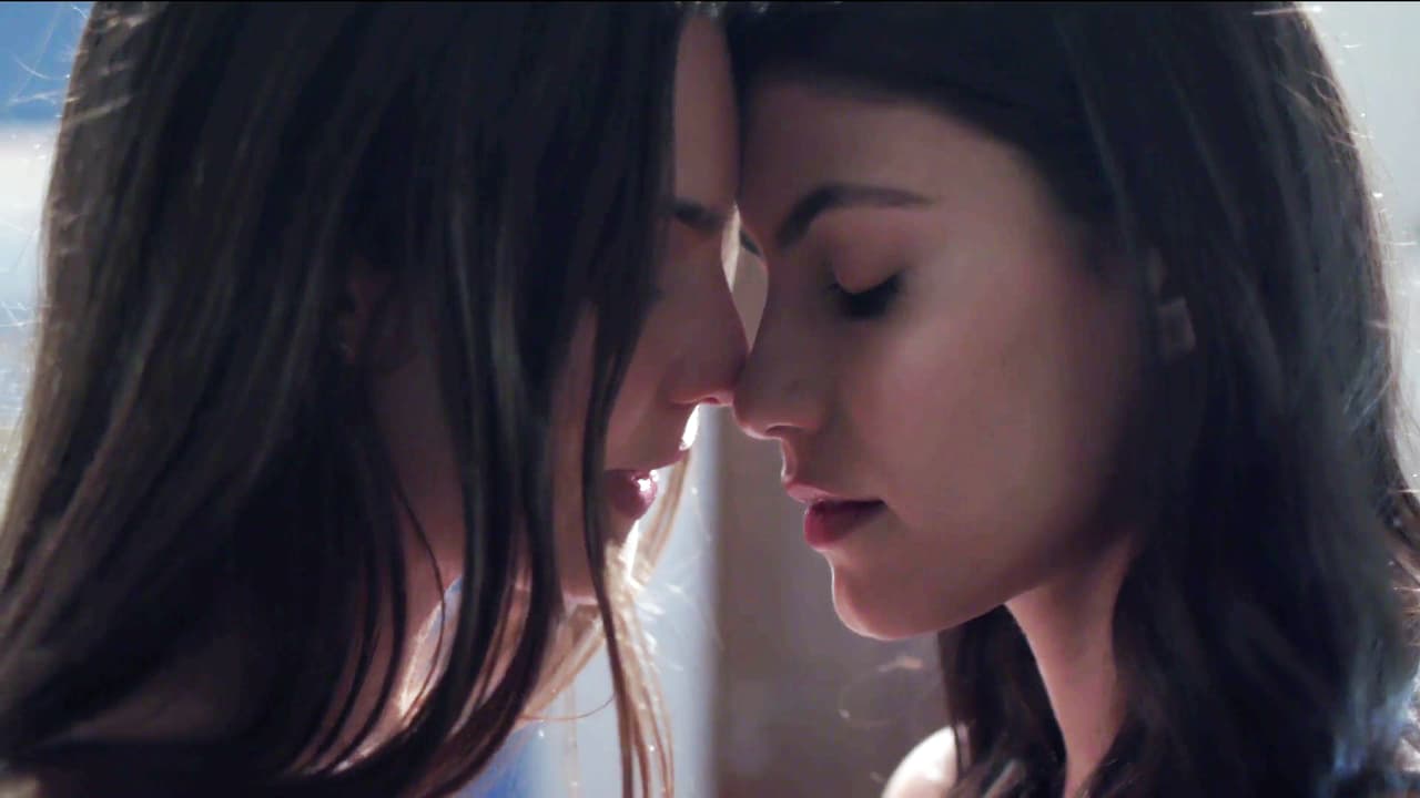 Por otro lado la pareja de ‘Amar a muerte’ también ha generado un diálogo en redes sociales. La historia protagonizada por Juliana Valdés y Valentina Carvajal, dos chicas de mundos sociales diferentes.