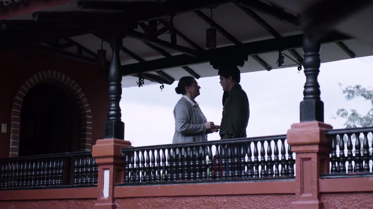 Sin palabras para transmitir la noticia, ‘El Chapo’ se presentó ante su madre para informarle sobre la muerte de Arturo.