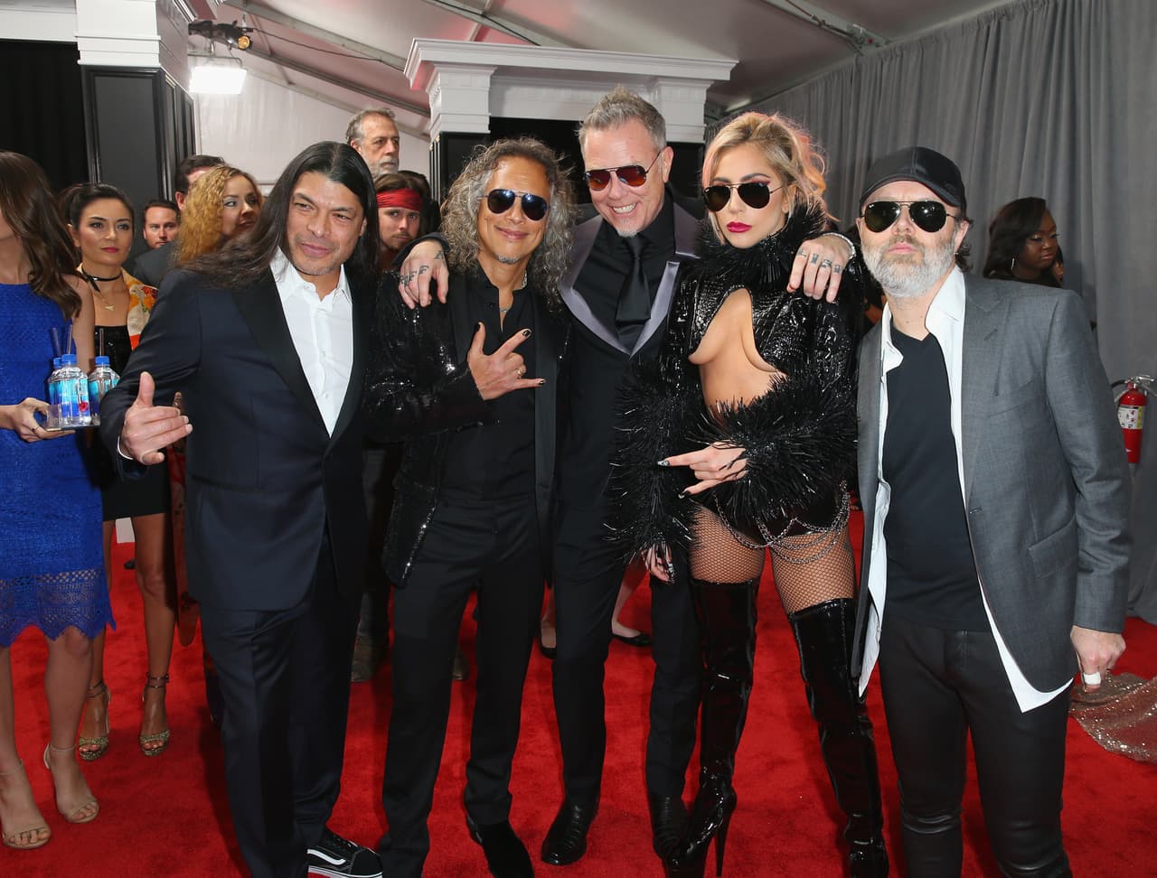 Metallica y Lady Gaga anunciaron que esta noche harán una presentación en conjunto.