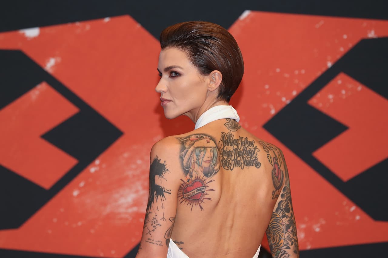 Ruby Rose da vida a la intrigante Adele Wolff.
