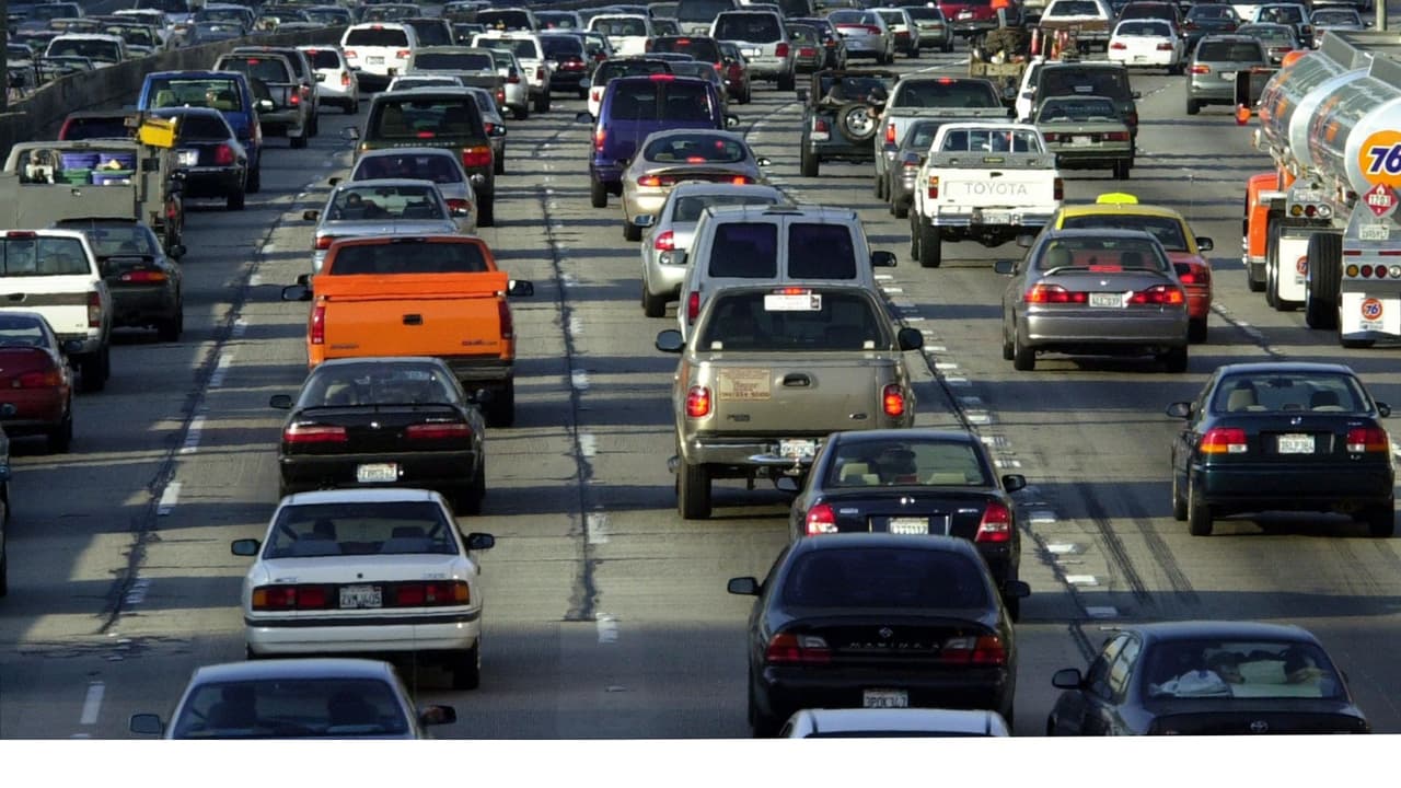 En esta temporada navideña y de fiestas, la carretera que conecta a varias ciudades de Texas podría estar enfrentando altos niveles de tráfico. Sigue leyendo para encontrar una caravana que te puede ayudar a cruzar a México.
