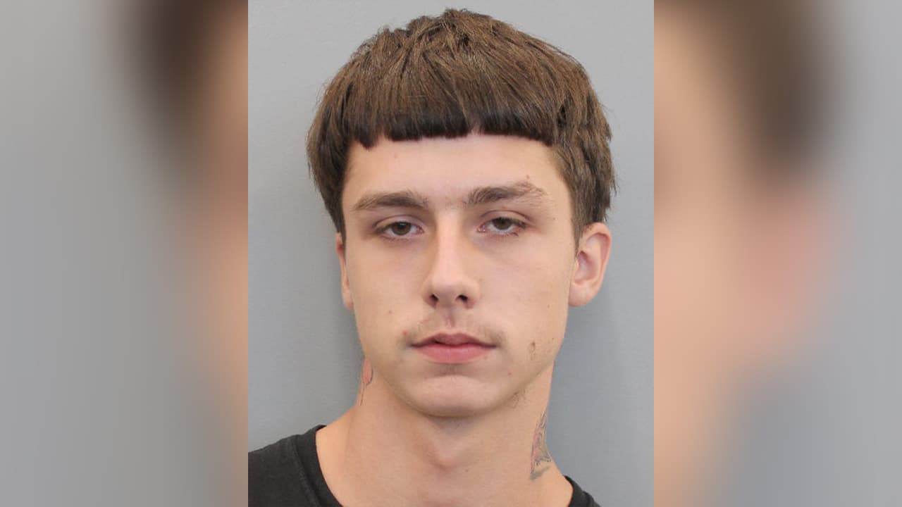 Acusan a un adolescente de 19 años de asesinar con una AK-47 a dos hispanos en el área de Aldine