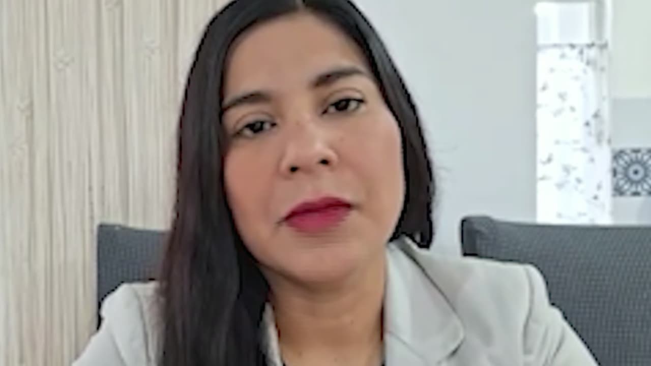"Ya era muy estresante”: El sentir de una mujer que se autodeportó tras la creciente presión de los operativos de ICE