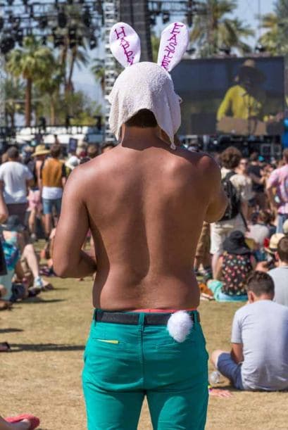 El festival de Coachella cerró su edición 2014 con los más divertidos estilos y hasta con tono tradicional y espiritual. Esta galería lo demuestra desde conejos de pascua, súper héroes y hasta celebridades irreconocibles. ¿Quieres ver más?: Las fotos que no te puedes perder