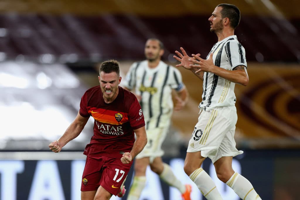 La Roma dominaba el partido dos a cero por dos goles de Veretout, pero Cristiano Ronaldo salvó a la Juventus e igualó marcador con doblete en el segundo tiempo durante la segunda jornada de la Serie A.