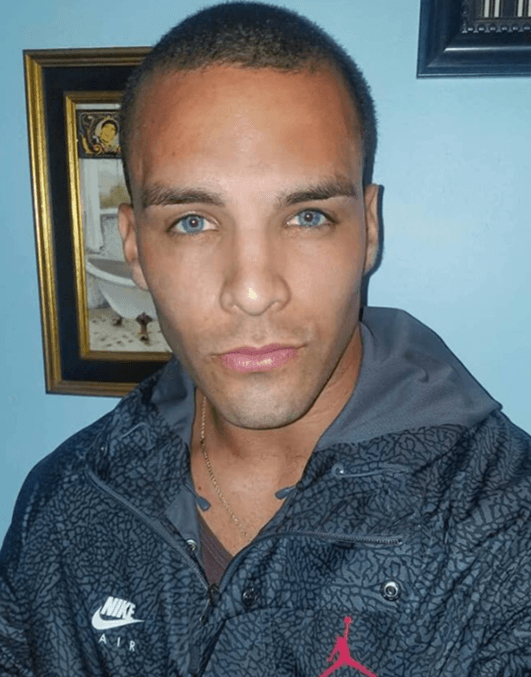 El argentino quedó muy ofendido y su hermana desilucionada. "En las cámaras son una cosa y afuera son otra", publicó en la red social.