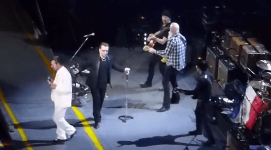 El grupo Eagles of Death Metal vuelve a tocar en París tras los atentados